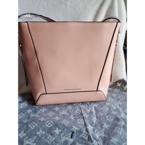 Oh wow! French Connection Olympia Bucket Shoulder Bag Mellow Peach